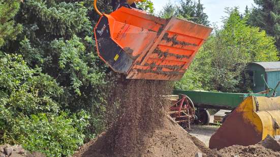 Terra-Star Compactline am Bagger