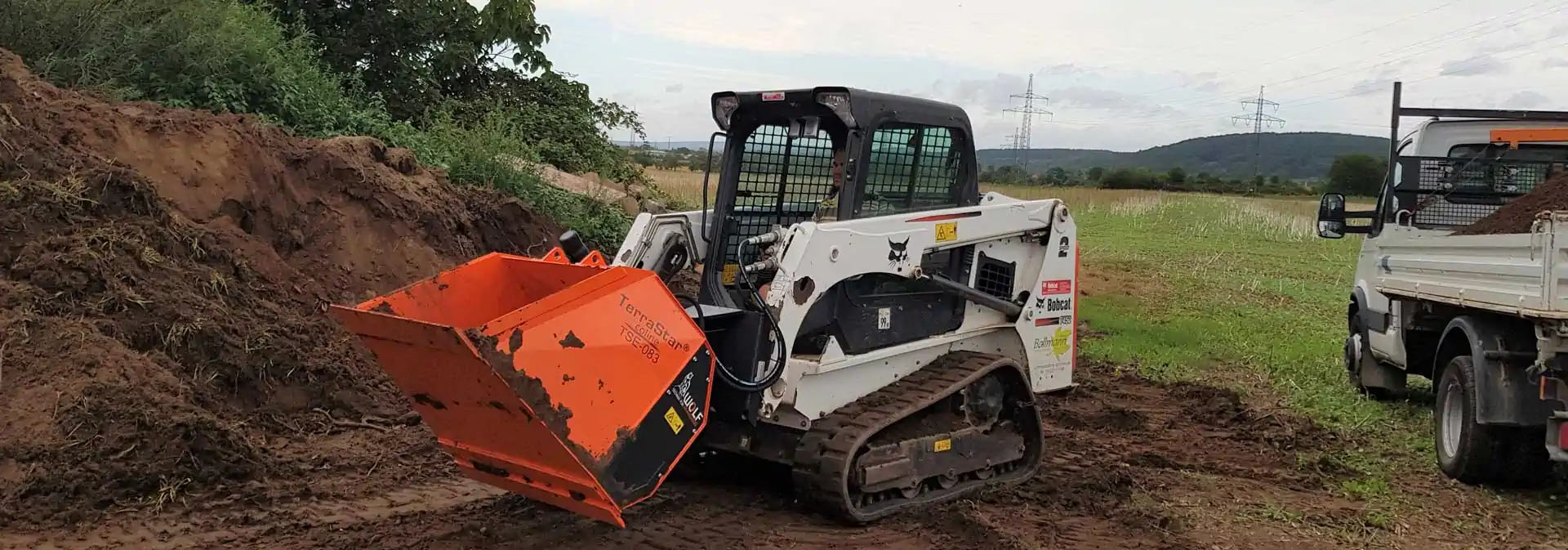 Wolf Terra-Star Schaufelseparator am Bagger im Einsatz